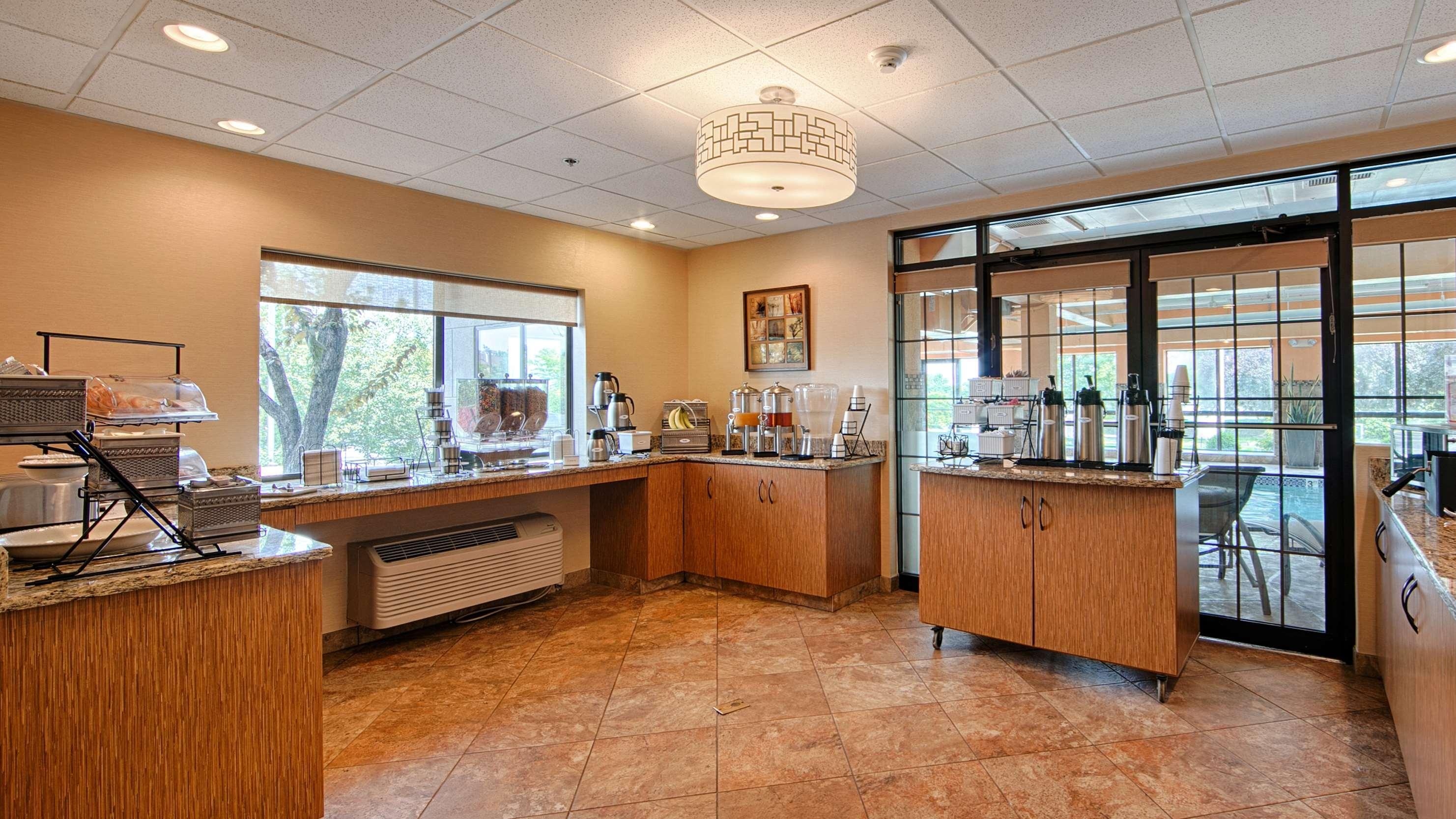 Comfort Inn & Suites Copley Akron Экстерьер фото