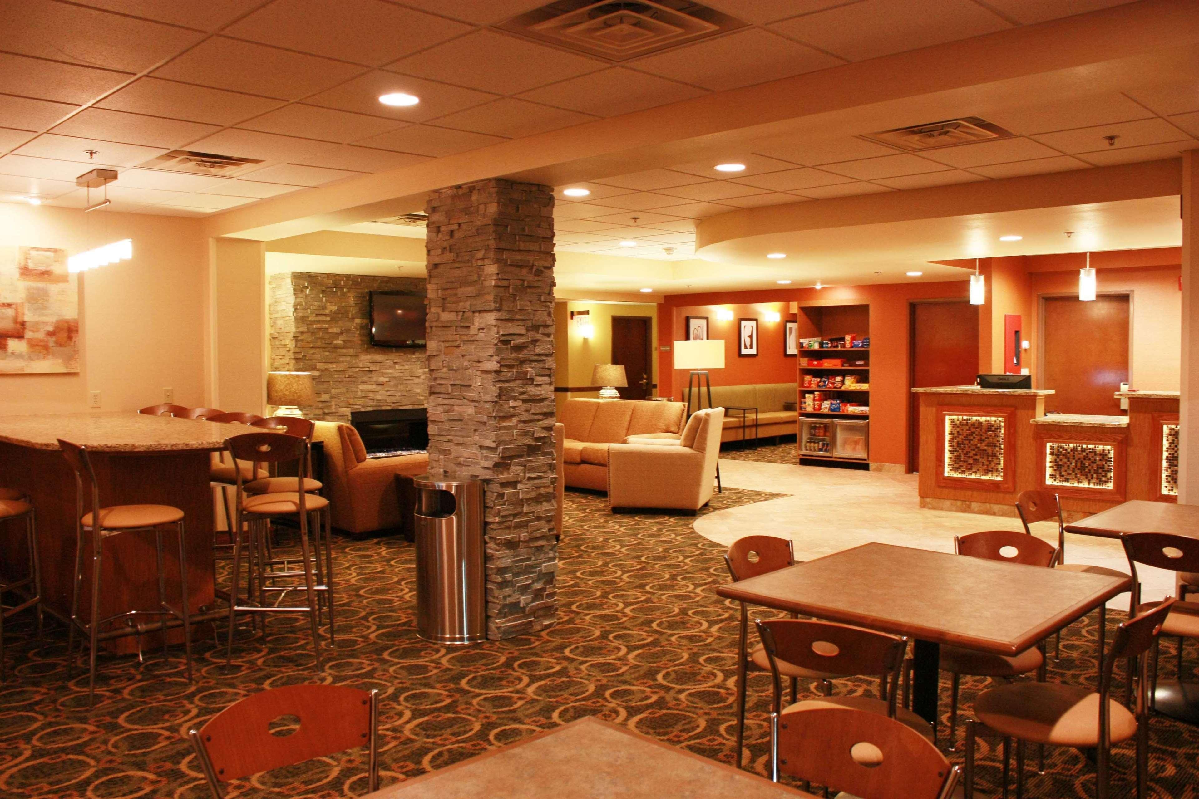 Comfort Inn & Suites Copley Akron Экстерьер фото