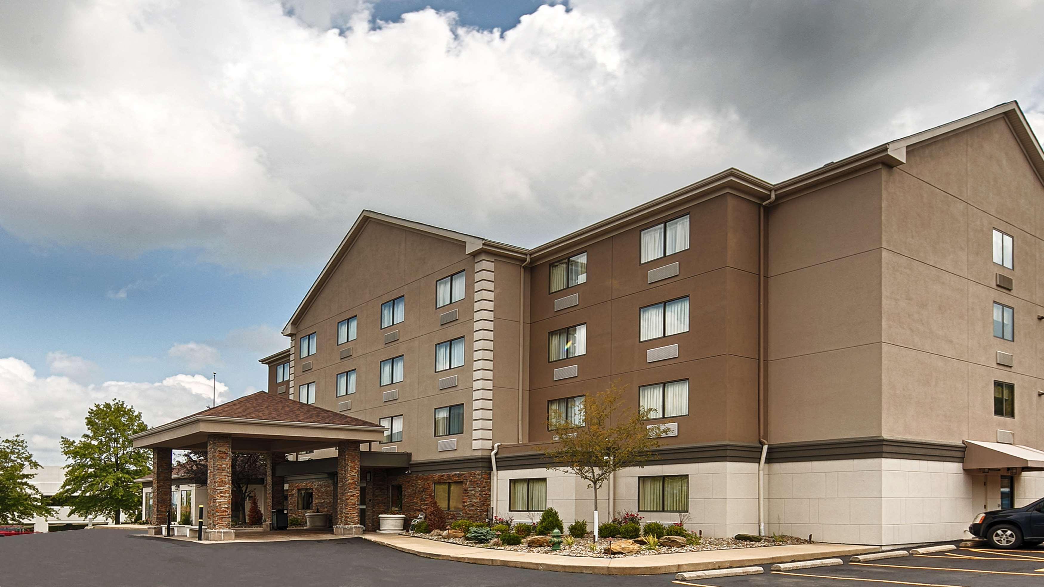 Comfort Inn & Suites Copley Akron Экстерьер фото