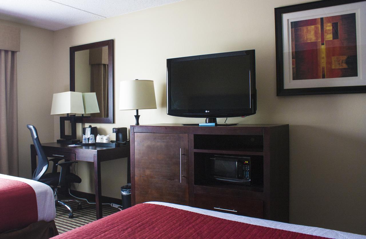 Comfort Inn & Suites Copley Akron Экстерьер фото
